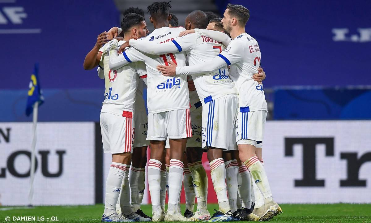 Ol Psg Duel Au Sommet H Canal