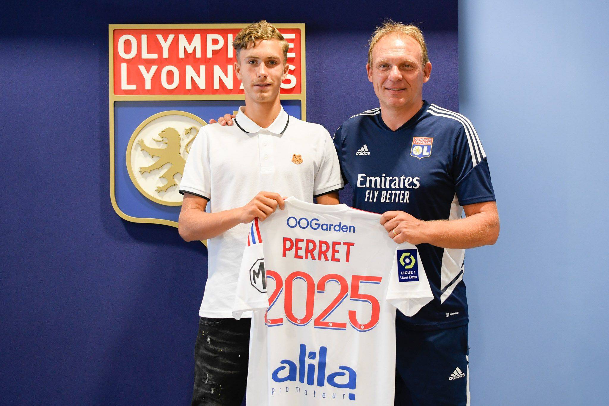 Romain Perret signe un contrat stagiaire de 3 ans