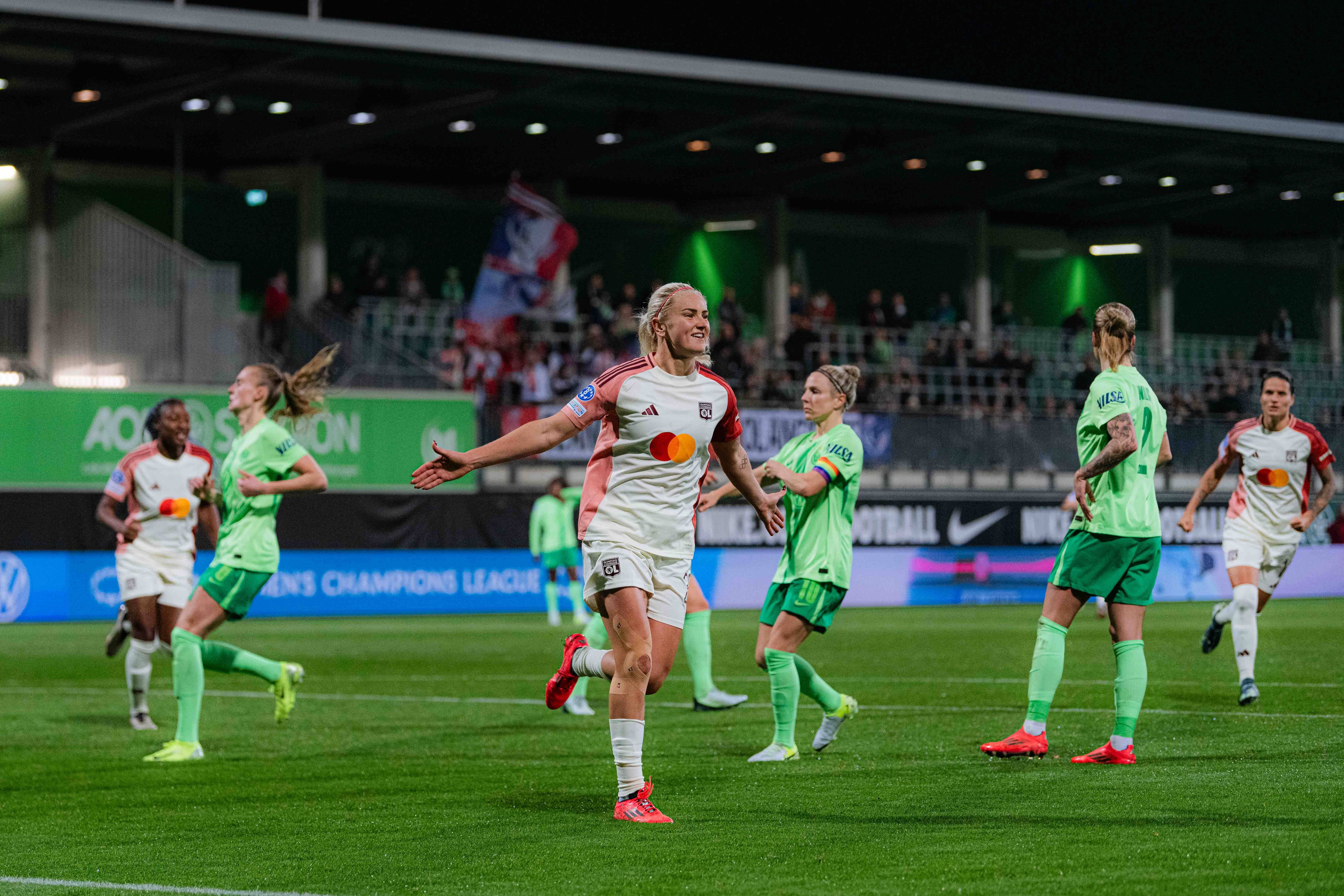 Wolfsburg - OL : Trois points importants en Allemagne (0-2)