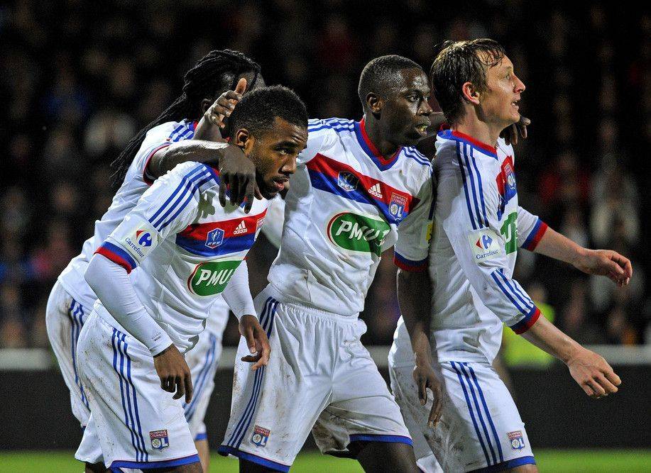 Fan football olympique lyonnais Banque de photographies et d’images à