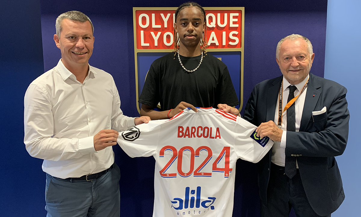 Bradley Barcola signs his first professional contract, through 2024