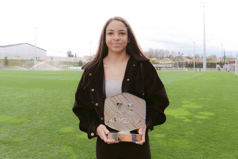 Delphine Cascarino received her February player of the month trophy