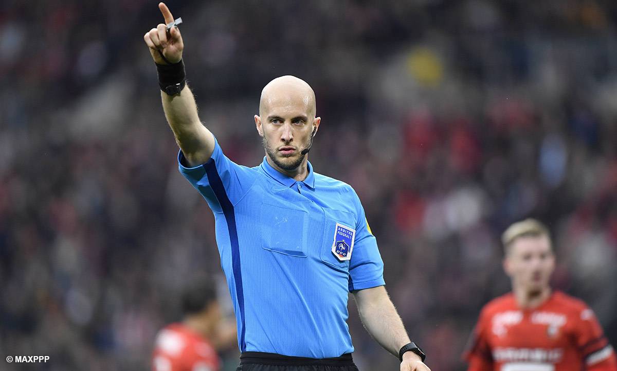 Metz-OL (L1) : Eric Wattellier to referee